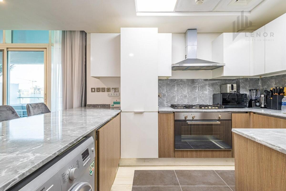 Apartment Modern 2br Glowing Palm Trees Near Downtown *