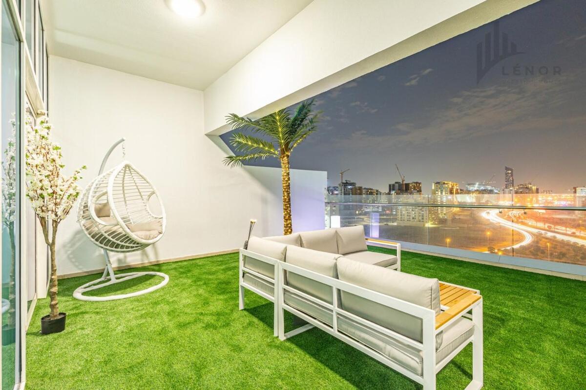 Modern 2br Glowing Palm Trees Near Downtown * Dubai