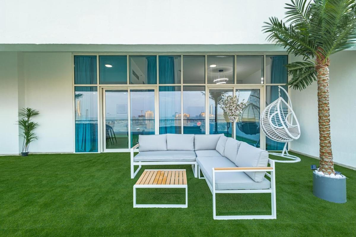 Modern 2br Glowing Palm Trees Near Downtown * Dubai